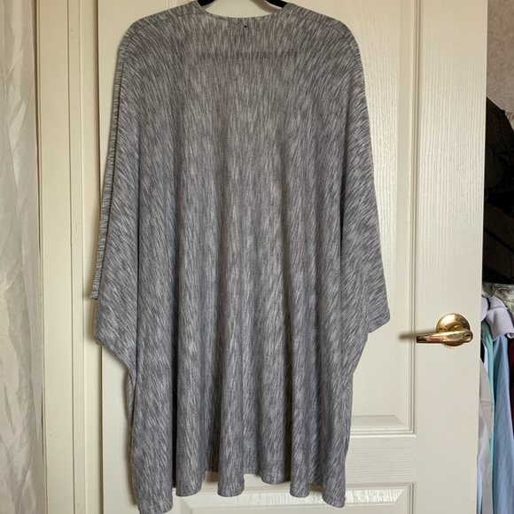 Steve Madden oversize cardigan (one size) - Picture 3 of 4
